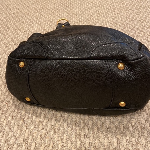 Black Prada bucket bag - Picture 4 of 14